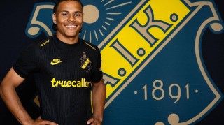 曼联1月300万签中锋小妖已在谈判！拉爵继续刮彩，单场10球射手失宠