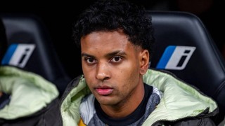 意甲新星确定回归皇马！身价6500万的他，怎解伯纳乌中场冗余问题