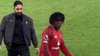 曝阿莫林仍可能下课，嫡系都质疑其用人！曼联冬窗计划将表明拉爵态度