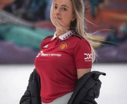 曼联神了，客场2比1逆转水晶宫，冲到第6，今年欧冠资格稳了