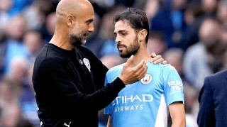 能跑1万3千米的蓝月小兔子，他是曼城的隐形支柱