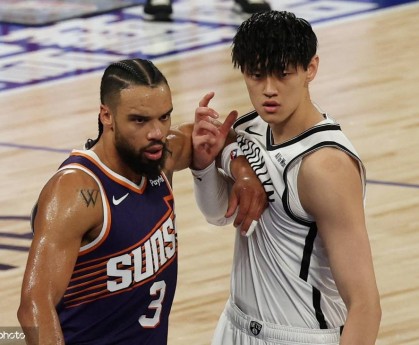 曾凡博1断3犯布克18+5+5 NBA中国赛太阳加时胜篮网
