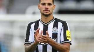 9球6助攻！英媒曝曼联将8000万欧签吉马良斯，卡塞米罗钦点接班人