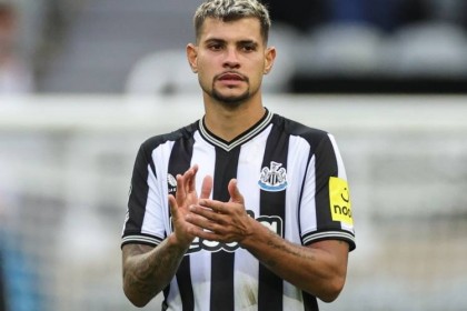 9球6助攻！英媒曝曼联将8000万欧签吉马良斯，卡塞米罗钦点接班人