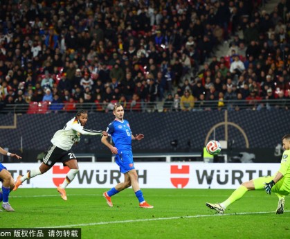 恩达夫帽子戏法绝平！斯图加特与多特蒙德上演德甲史诗对决