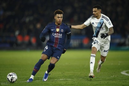 随着巴黎圣日耳曼2-0,马赛0-2,法甲最新积分榜：大巴黎仍无缘榜首