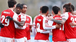 2-1险胜！阿尔特塔神换人：替补神兵破门，英超领头羊挺进8强