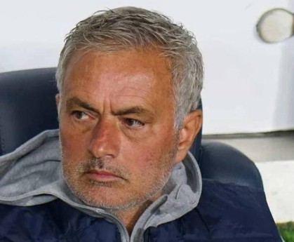 皇马认真考虑邀请穆帅，放权能吸引穆帅，曼联球星有望转会皇马