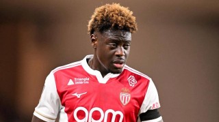 33岁阿根廷悍将双传精准制导，里昂法甲第5强势4连胜逆转摩纳哥