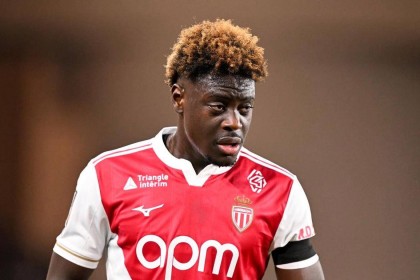 33岁阿根廷悍将双传精准制导，里昂法甲第5强势4连胜逆转摩纳哥