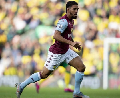 阿斯顿维拉主场强势保持七连胜，狼队连败低迷难以翻身？