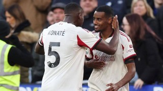 雪藏萨拉赫激活两大亿元先生，伊萨克处子球，利物浦2-0终结3连败