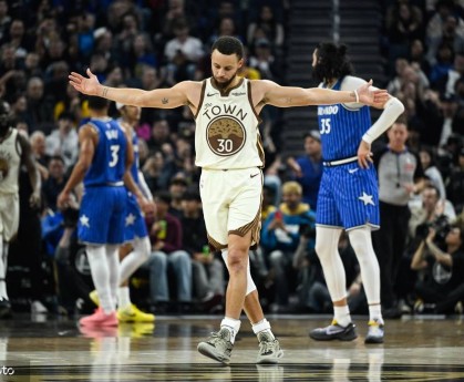 库里26+6班凯罗21+12 巴特勒21分勇士轻取魔术