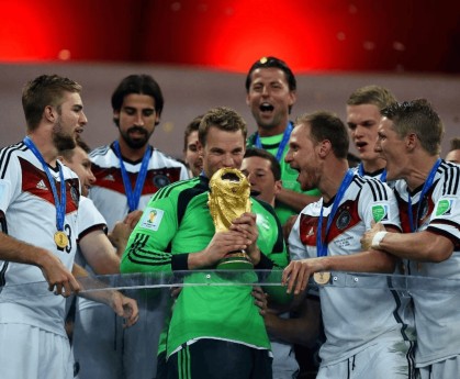 意大利出局最大输家！欧冠门神沦为‘世界杯绝缘体’，球迷：他比布冯还惨！