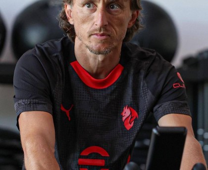 莫德里奇续约悬了？米兰欧冠生死战，40岁传奇的最后赌注！