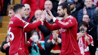 英超-索博任意球破门 利物浦第90分钟失球1-1热刺进前5