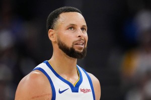 库里42+6+7戈登空砍50分 勇士加时擒掘金两连胜 库里42+6+7戈登空砍50分 勇士加时擒掘金两连胜