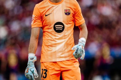 西甲第一门神要换人了，巴萨又出狠角色