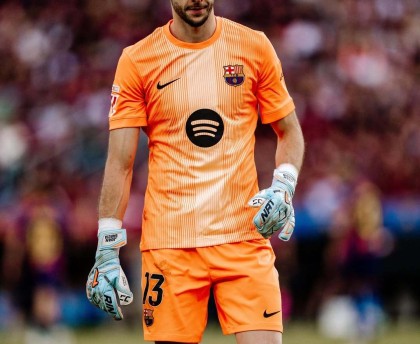 西甲第一门神要换人了，巴萨又出狠角色